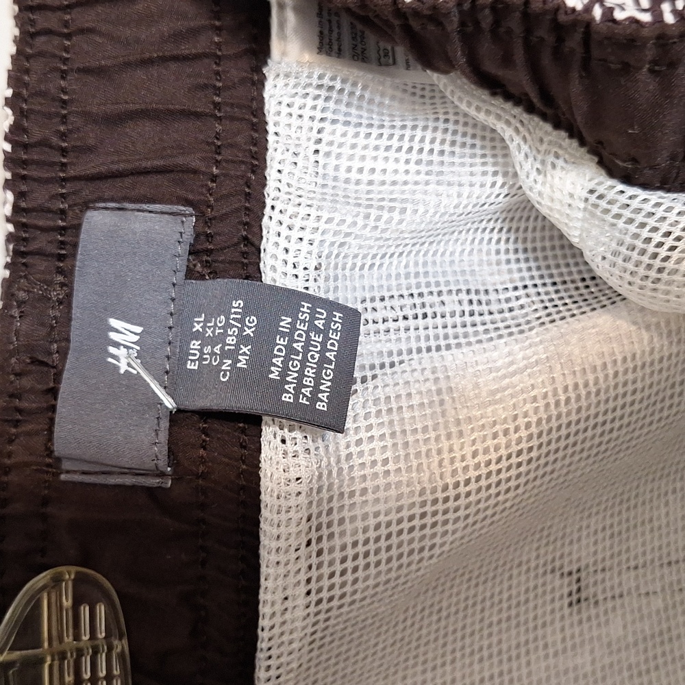 H&M Brown and White Patterned Swim Shorts - Picture 4 of 6